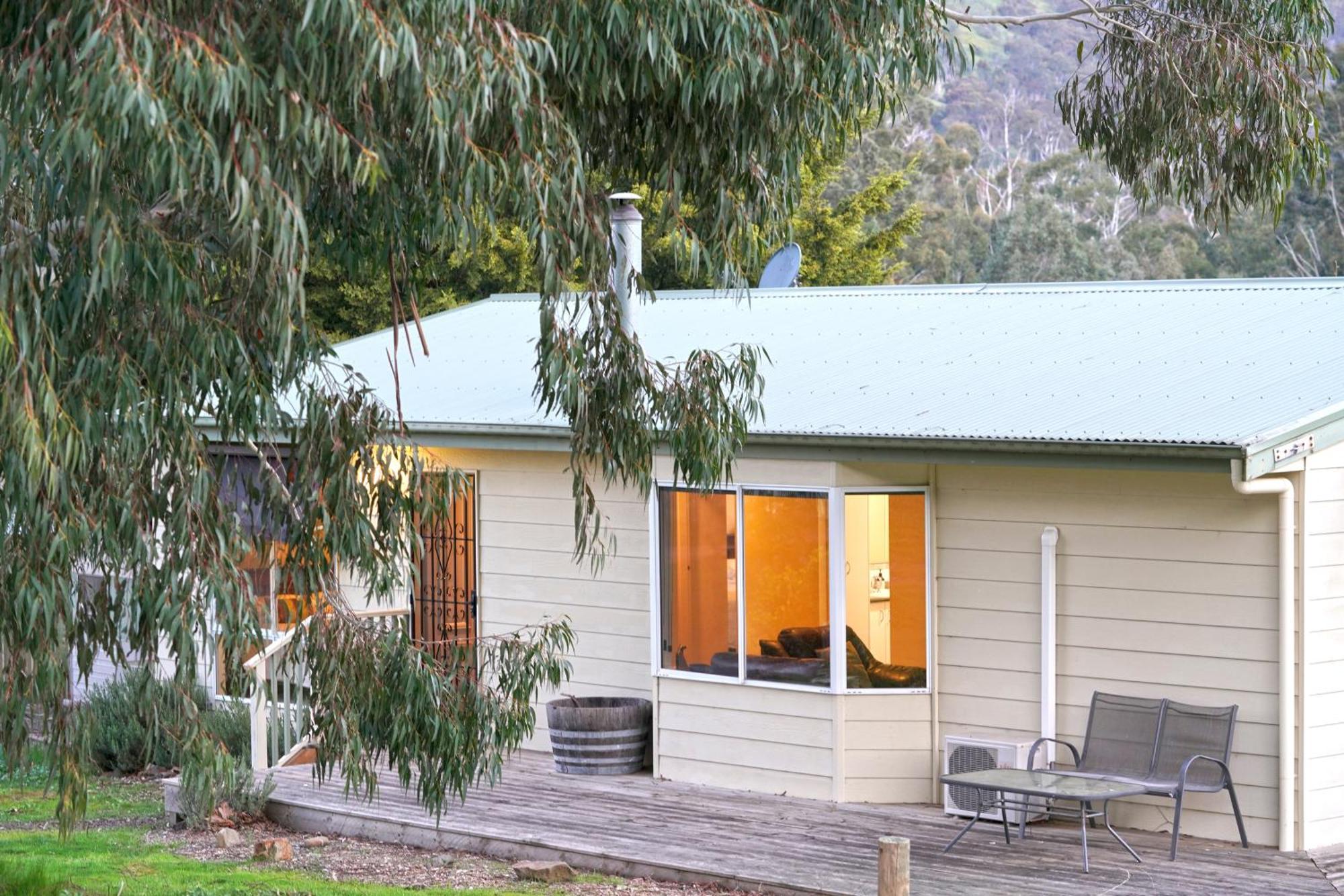 Stringybark, Halls On Falls Homestead Strath Creek Exterior photo